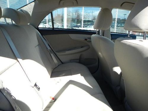 4dr Sdn Auto 1.8L CD Power Windows Power Door Locks Tilt Wheel AM/FM Stereo, image 17