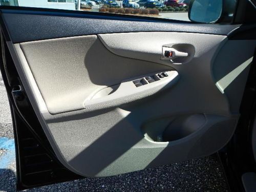 4dr Sdn Auto 1.8L CD Power Windows Power Door Locks Tilt Wheel AM/FM Stereo, image 20