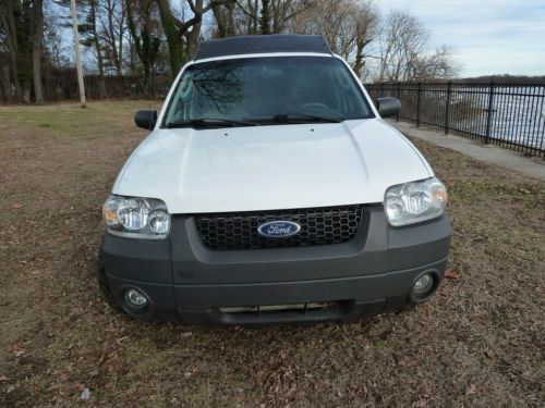 NO RESERVE 4WD 4X4 AWD 1-OWNER NAVIGAION COLD A/C CLEAN RUNS DRIVES NEW NO RUST, image 2