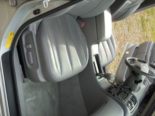 2004 Toyota Avalon XL Sedan 4-Door 3.0L, image 6