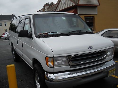 Ford e-350 12 passenger wagon