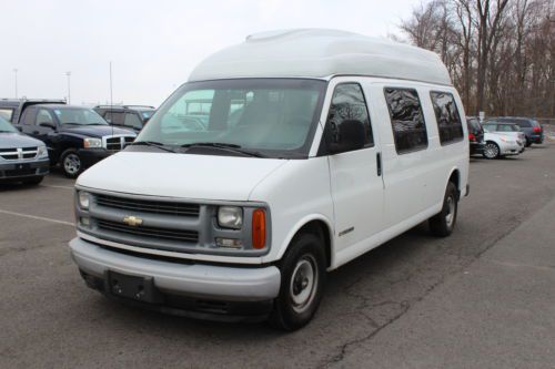 Handicap ricon wheelchair lift van! one owner! low miles!