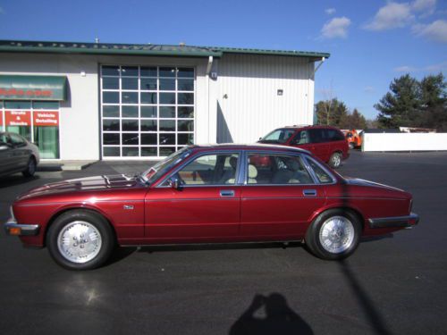 1994 jaguar xj  - 4 door sedan - low low miles!!