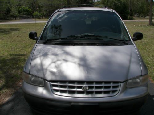 Chrysler grand voyager handicap equipped