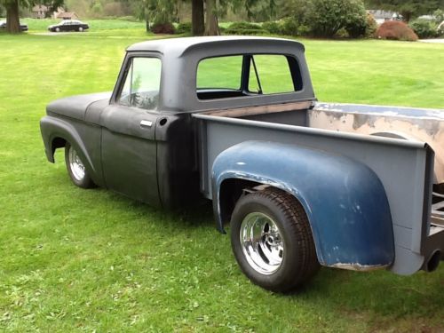 1961 Ford F-100 Short Bed, image 2