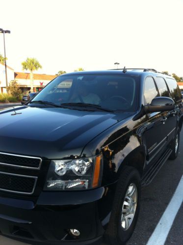 2011 chevrolet suburban 2500 lt sport utility 4-door 6.0l