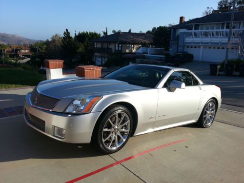 2006 cadillac xlr v convertible 2-door 4.4l