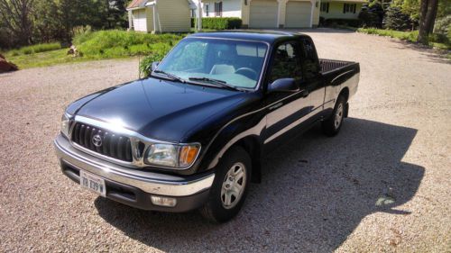 2004 toyota tacoma base extended cab pickup 2-door 2.4l