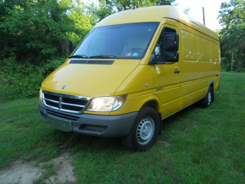 2006 dodge sprinter 2500 cargo van 168&#034; super high top!! mb 2.7l turbo diesel!!