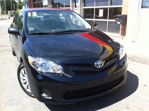 2012 toyota corolla le sedan 4-door 1.8l