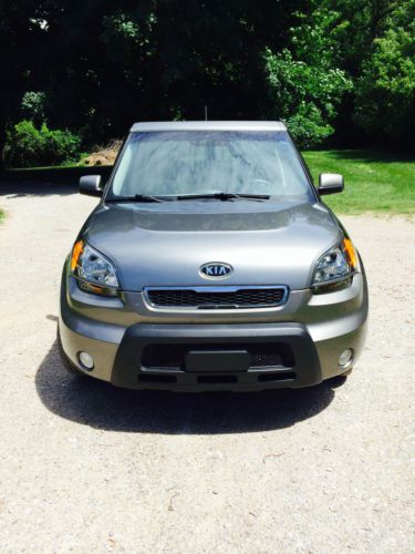 ***2010 kia soul sport****great condition****clean title****