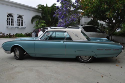 1962 ford thunderbird