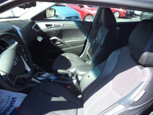 2014 hyundai veloster base