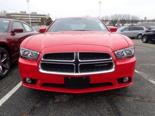 2014 dodge charger se