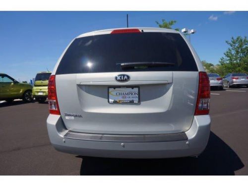 2014 kia sedona lx