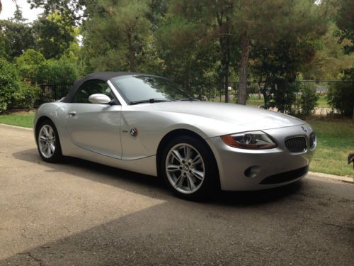 2003 bmw z4 3.0i convertible 2-door 3.0l