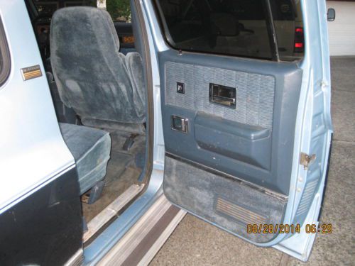 RUST FREE, ORIGINAL PAINT 3/4 TON 4X4 4L80E OVERDRIVE 350 MOTOR FULLY LOADED, image 12