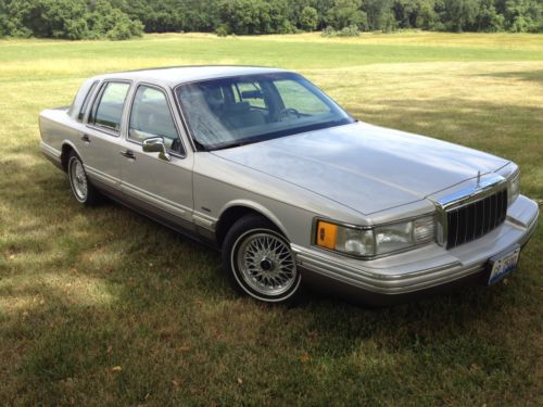 1992 Lincoln Town Car Cartier Edition, image 5