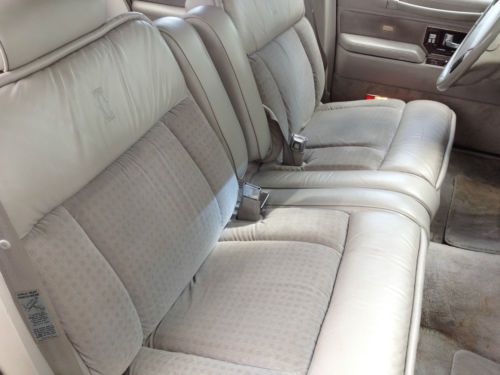 1992 Lincoln Town Car Cartier Edition, image 10