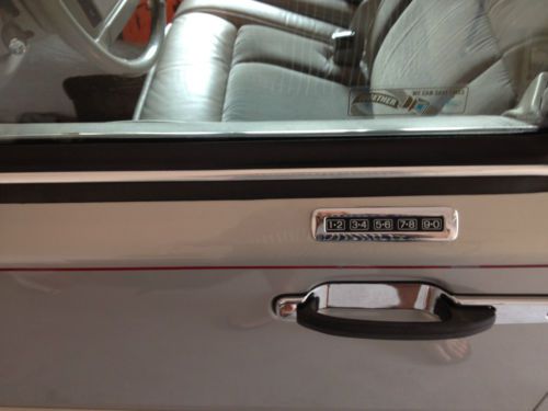 1992 Lincoln Town Car Cartier Edition, image 13