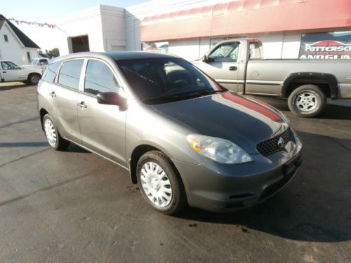 2004 toyota matrix base wagon 4-door 1.8l