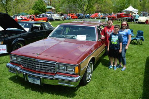 1984 chevrolet caprice estate &#034;woody&#034; station wagon  gorgeous!  must see!