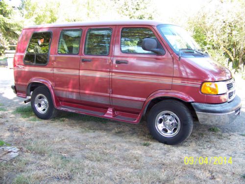 1998 dodge ran conversion van, red