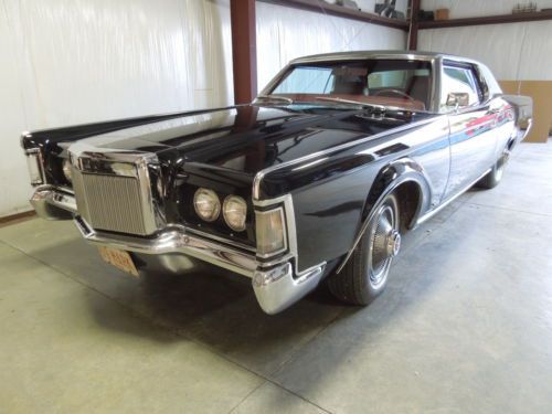 1969 lincoln continental mark iii. collector quality! all original. only 21k mi