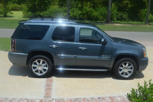 2007 gmc yukon denali sport utility 4-door 6.2l