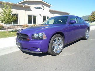 Daytona edition plum crazy black leather hemi one owner automatic like new