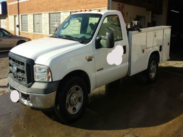 Ford f-350 xlt standard cab pickup 2-door