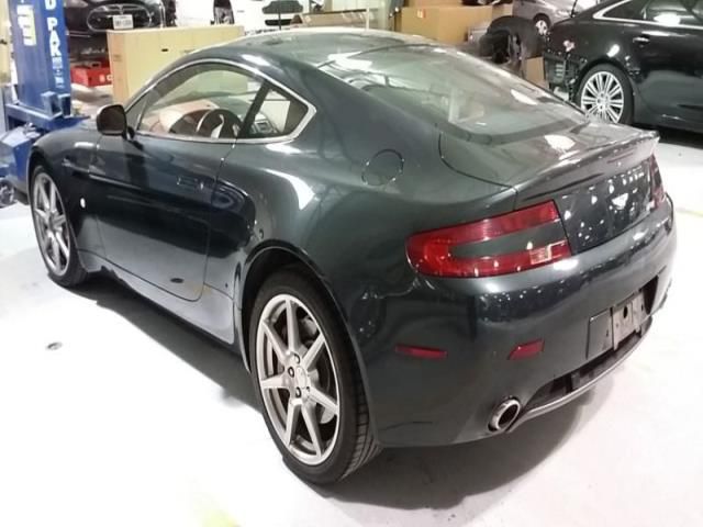 Aston martin vantage coupe 2-door