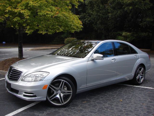 2010 mercedes-benz s-class s550 4matic