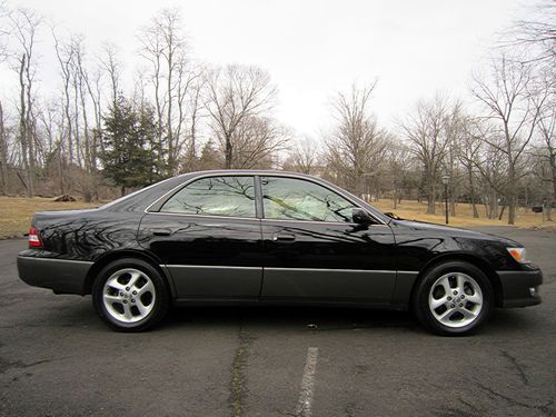 2000 lexus es300  sedan 4-door 3.0l with no reserve