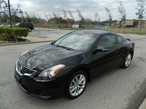 2012 nissan altima 3.5 sr  coupe 6 speed -- black on red leather - free shipping