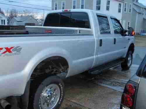 2007 Ford F-250 XLT Crew Cab FX4 6.0L Diesel 4 door, image 2