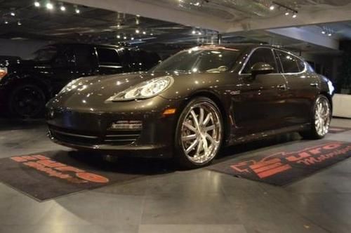 2010 porsche panamera s 22" under warranty custom wheels, only 20k miles