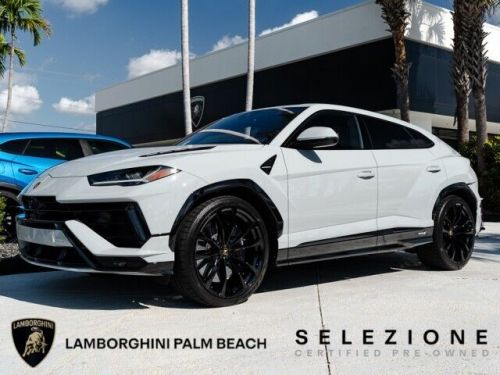 2023 lamborghini s