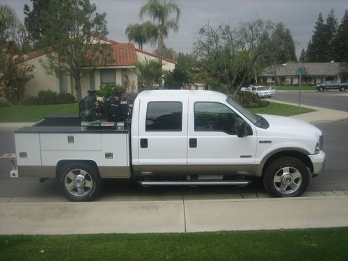 2006 ford f350 4 x 4 crew cab w/ service body - 1 owner - 41k miles great shape!