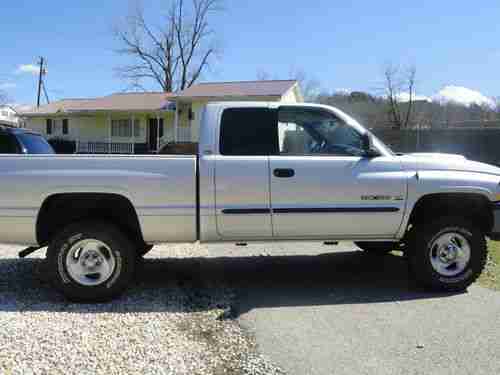 2001 Dodge Ram 1500 ST Crew Cab Pickup 4-Door 5.9L, image 6