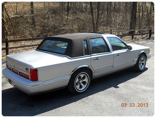 1996 lincoln town car executive