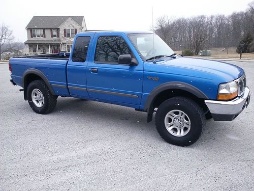 2000 ford ranger xlt extended cab truck *4 door * 4x4 * 4.0 engine * very clean