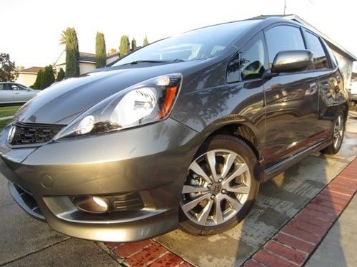 2013 honda fit sport hatchback 4-door 1.5l only 1,620 miles