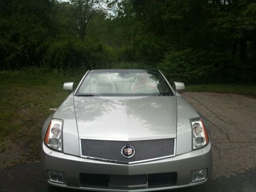 2004 cadillac xlr base convertible 2-door 4.6l ultra low miles but spring's clos