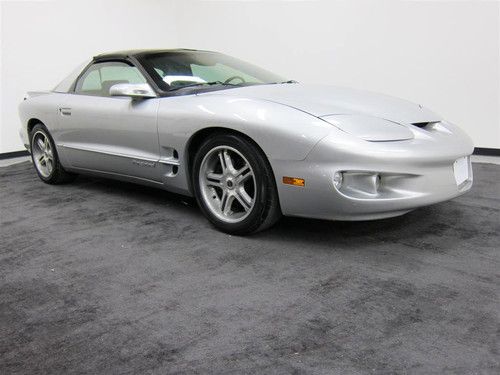 2002 pontiac firebird  super clean with t-tops