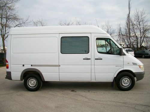 2005 dodge sprinter 2500, diesel, 139k miles one owner