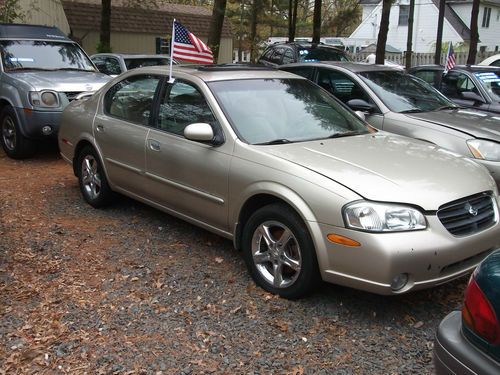 2001 nissan maxima gle sedan 4-door 3.0l