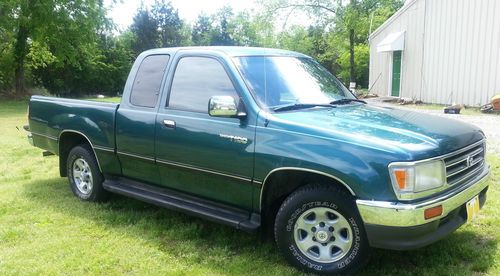 1998 toyota t100 base extended cab pickup 2-door 3.4l