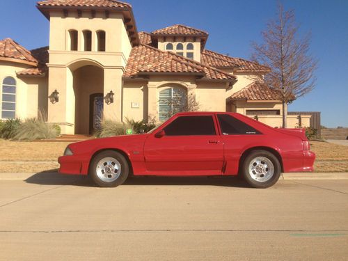 1989 ford mustang gt hatchback 2-door 5.0l