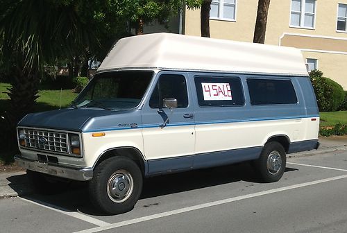 Extended ford club van xl